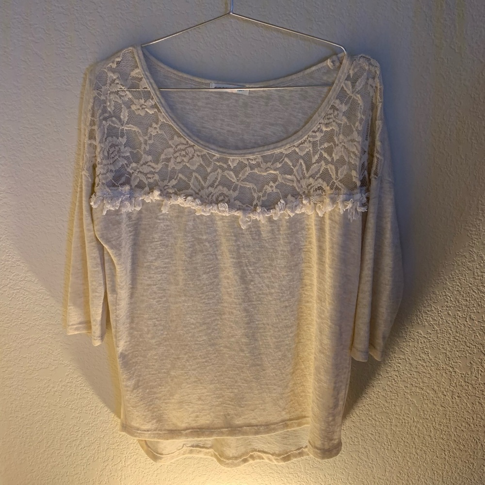 Oatmeal 3/4 Length Women’s Small Hi-Low top